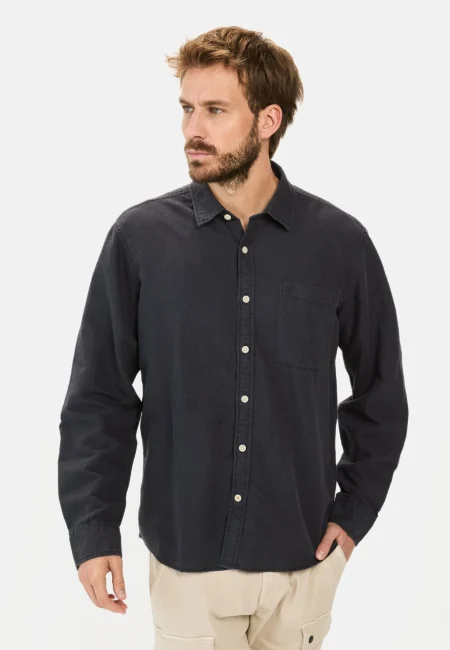 Long-sleeve linen shirt with soft wash finish