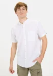Short-sleeved shirt made from a cotton-linen blend