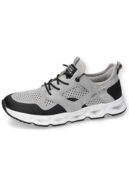 Sneaker made with textile mix