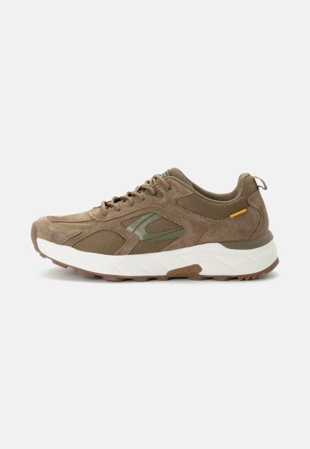 Sneakers with a grippy sole