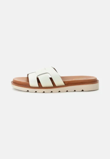 Sandals made from nappa leather